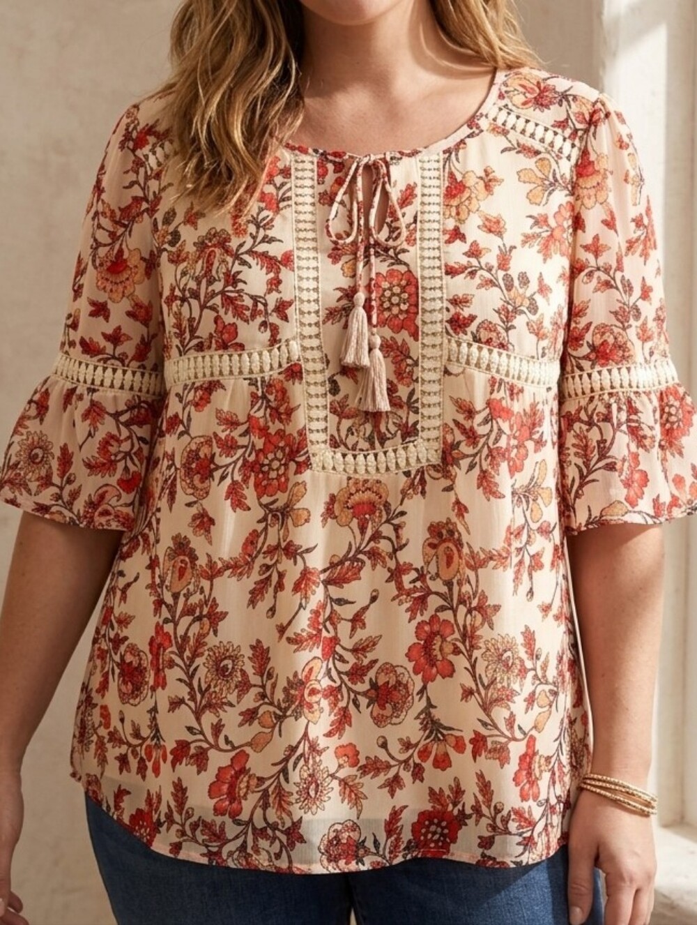 Indigo Rose Women's PXL Petite Beige/Red Floral Lined Tassel Tie V-Neck Blouse